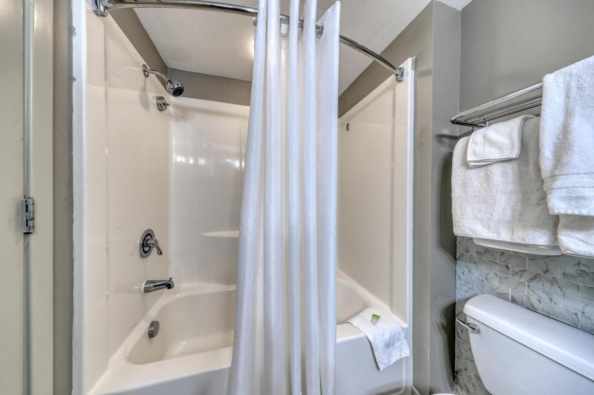 107 S Ocean Blvd, 0308 - Ocean Front Sleeps 6 Villa Миртъл Бийч Екстериор снимка